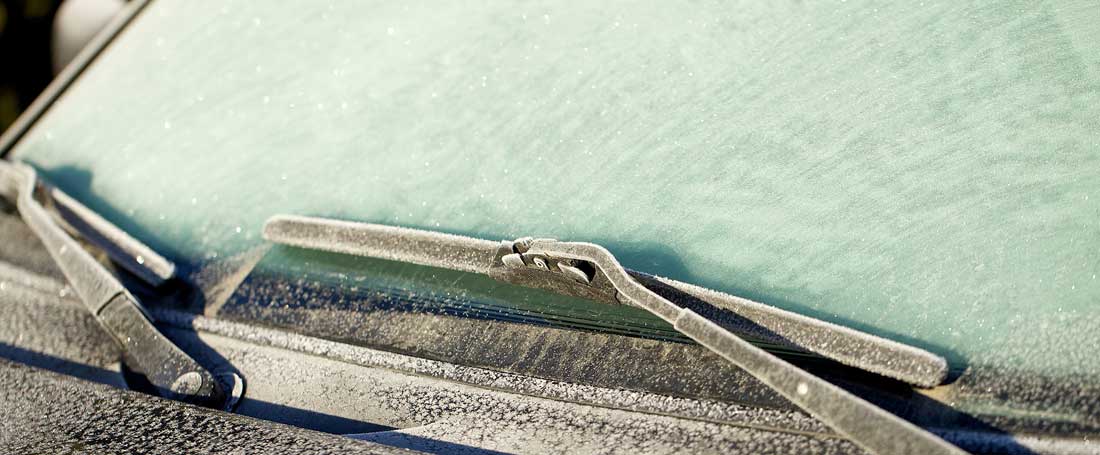 What to Do When Your Windshield Freezes Up